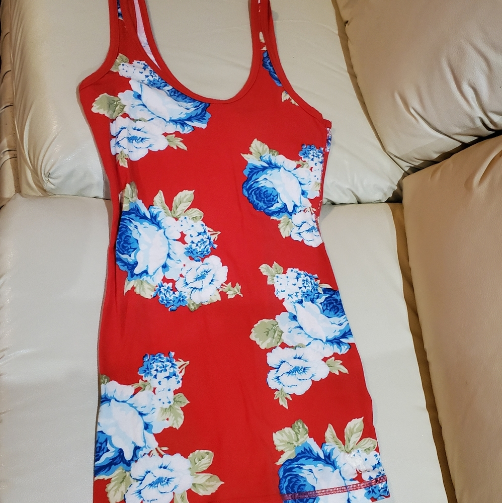 A&F floral top